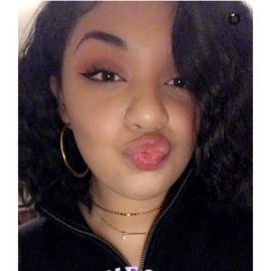 Meet your Posher, Kaylee